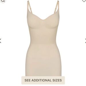 Skims seamless sculpt slip dress XS - brand new in box
